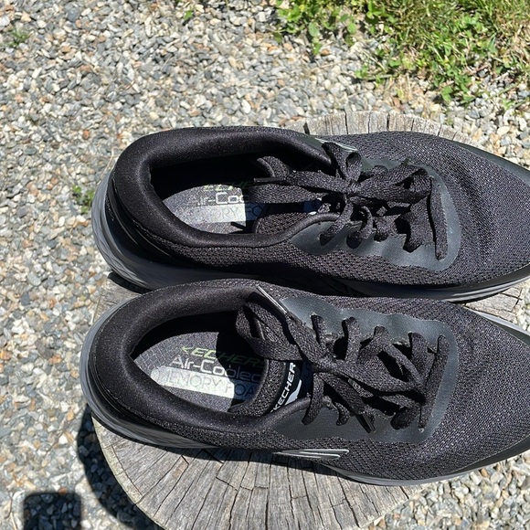 Skechers Air Cooled Men’s Black Sneakers - Picture 5 of 7